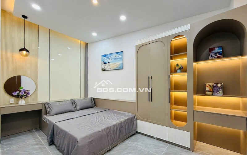 THÁI THỊNH - VĨNH HỒ - THỊNH QUANG: Nhà 5Tầng , ~50m2, 2 thoáng, VF3 đỗ cửa; Sẵn Ở Ngay